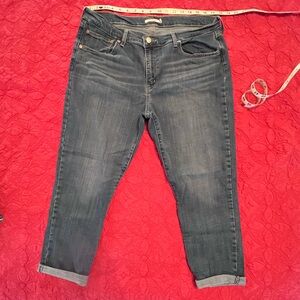 Levi's Dark Blue Cropped Boyfriend Ankle Jeans, Size 33 (14/16)